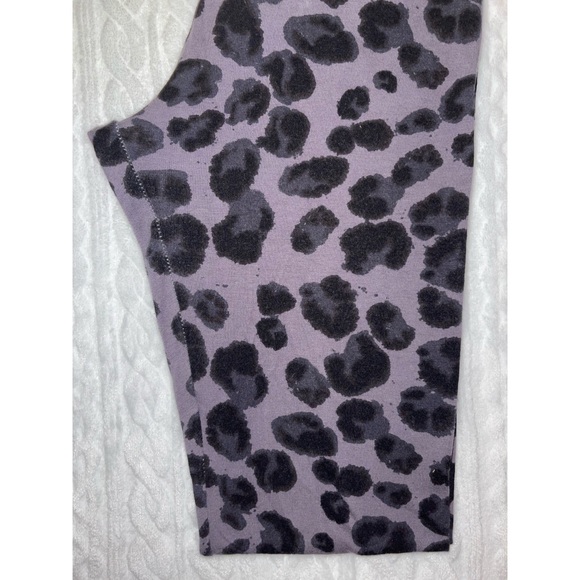 Kid’s Light Purple Xhilaration Leopard Print Leggings 💜 - Picture 7 of 15